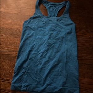 Lululemon swiftly tech racerback tank top 2.0 in poolside
